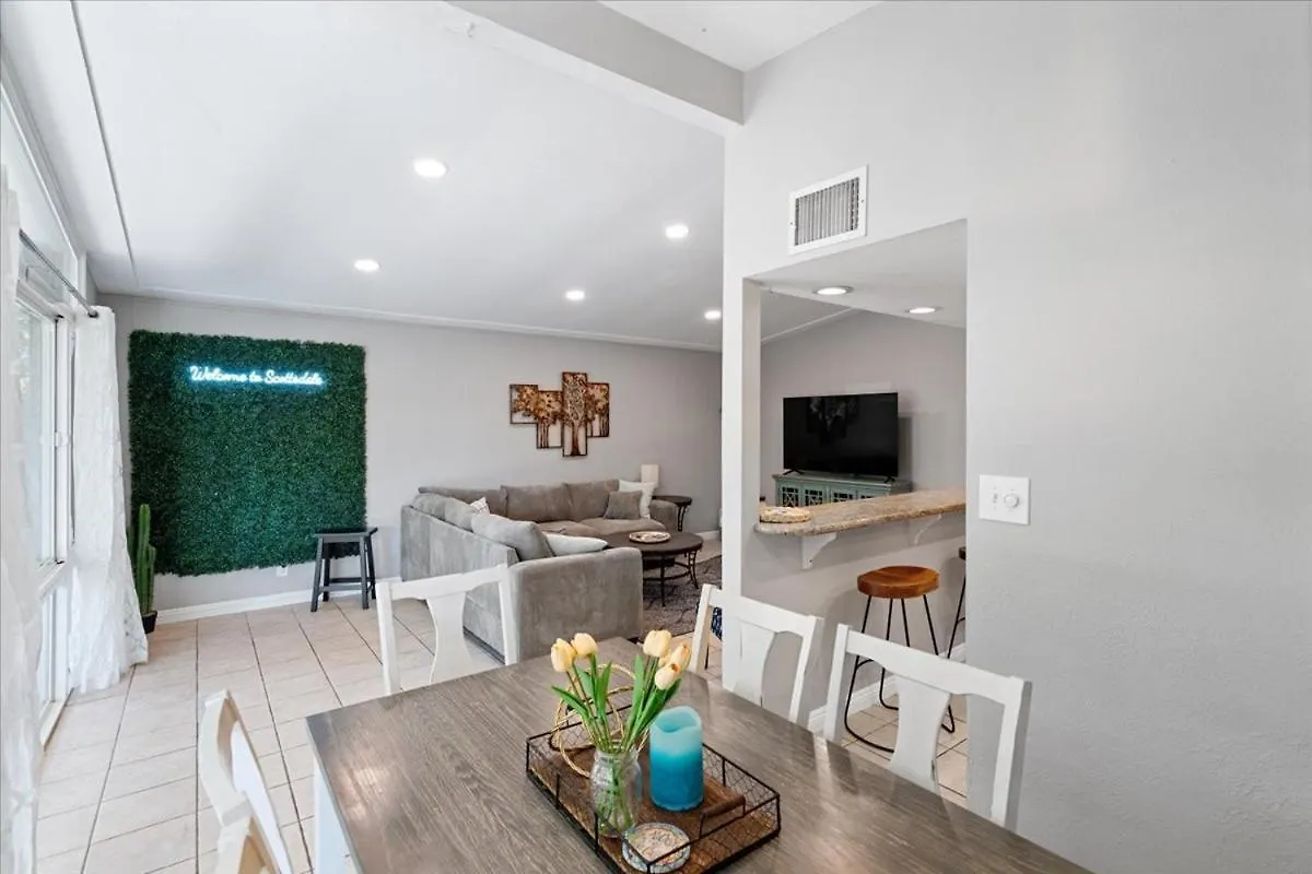 Basketball Court & Heated Pool, 1 Mi To Old Town! Scottsdale Сasa de vacaciones