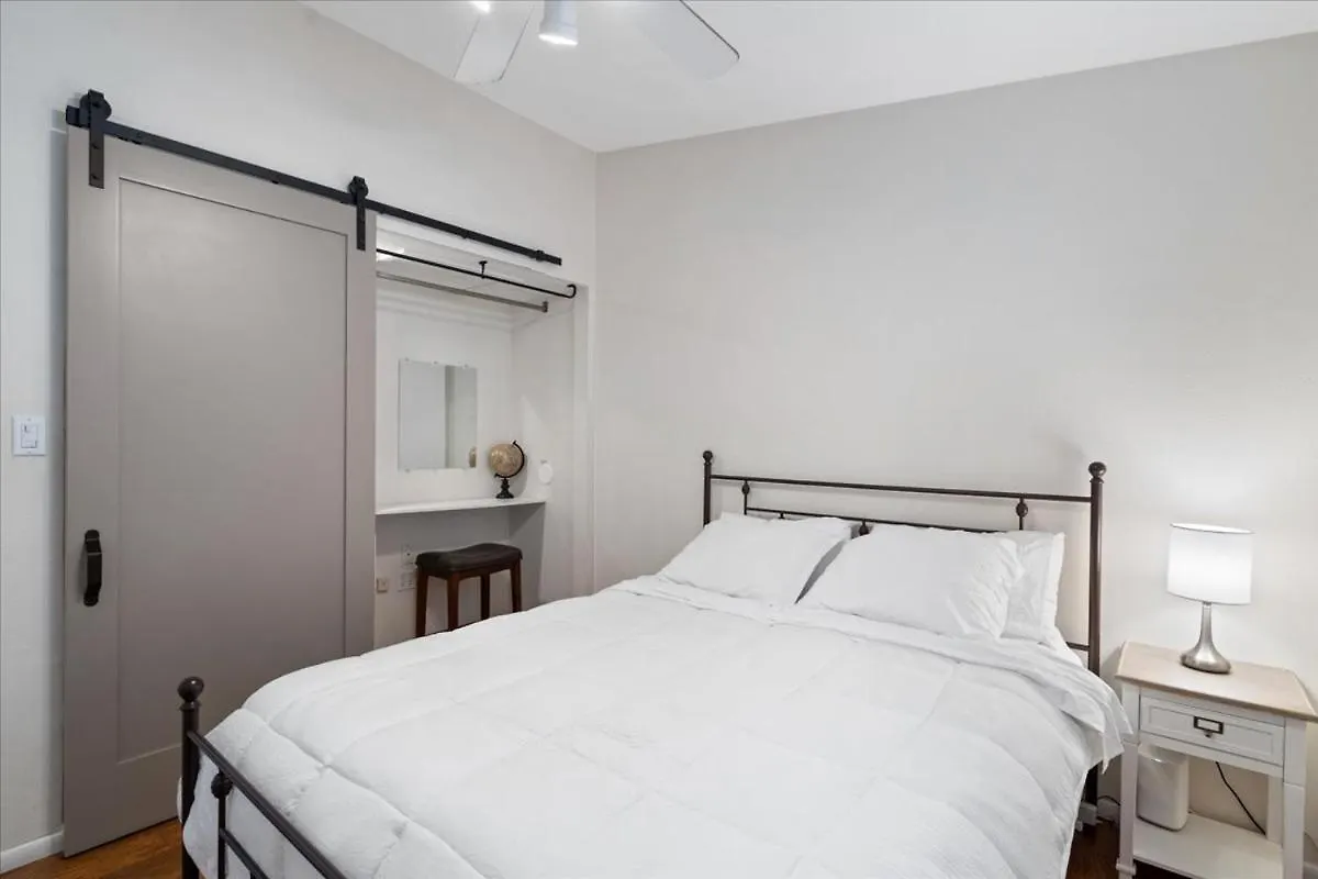 Basketball Court & Heated Pool, 1 Mi To Old Town! Scottsdale 0*,