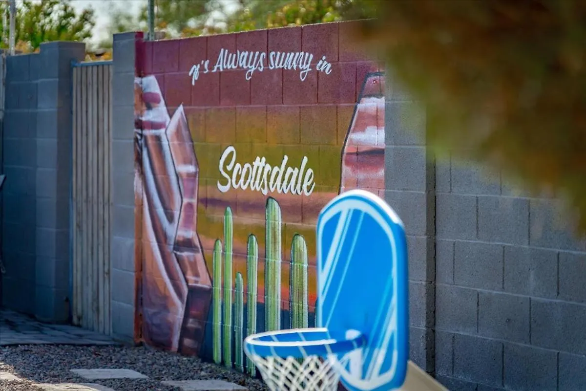 Basketball Court & Heated Pool, 1 Mi To Old Town! Scottsdale