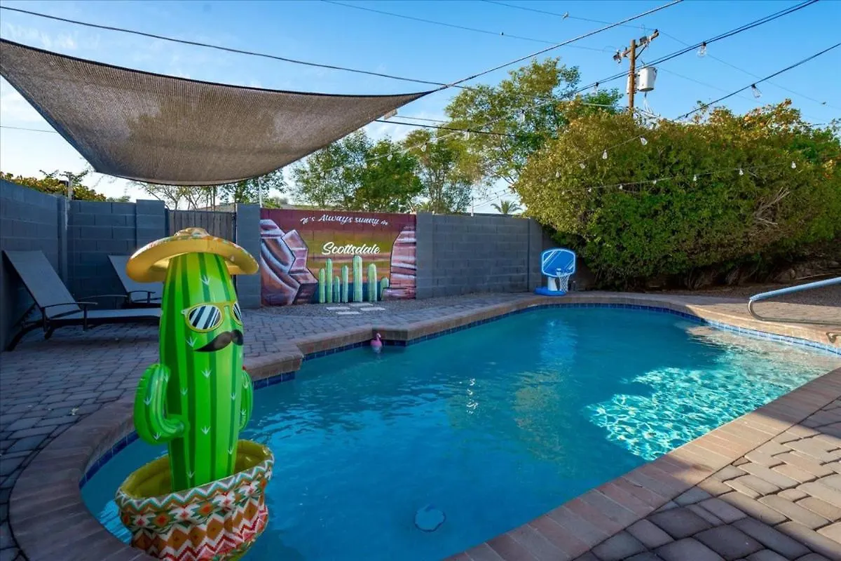 Basketball Court & Heated Pool, 1 Mi To Old Town! Scottsdale