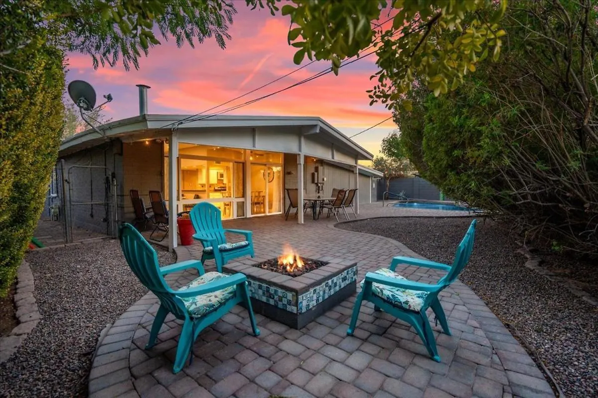 Basketball Court & Heated Pool, 1 Mi To Old Town! Scottsdale